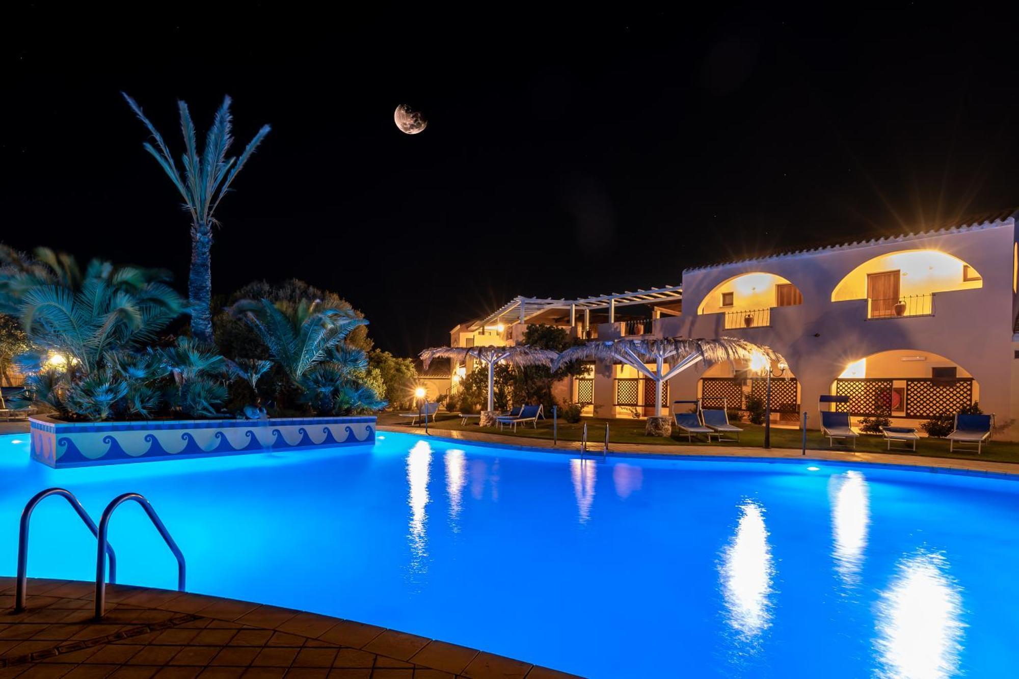 Hotel Luci Del Faro Calasetta Dış mekan fotoğraf