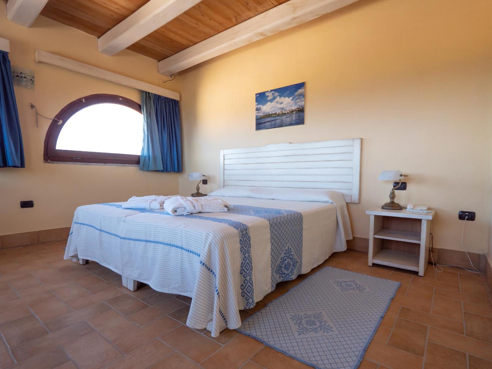 Hotel Luci Del Faro Calasetta Dış mekan fotoğraf