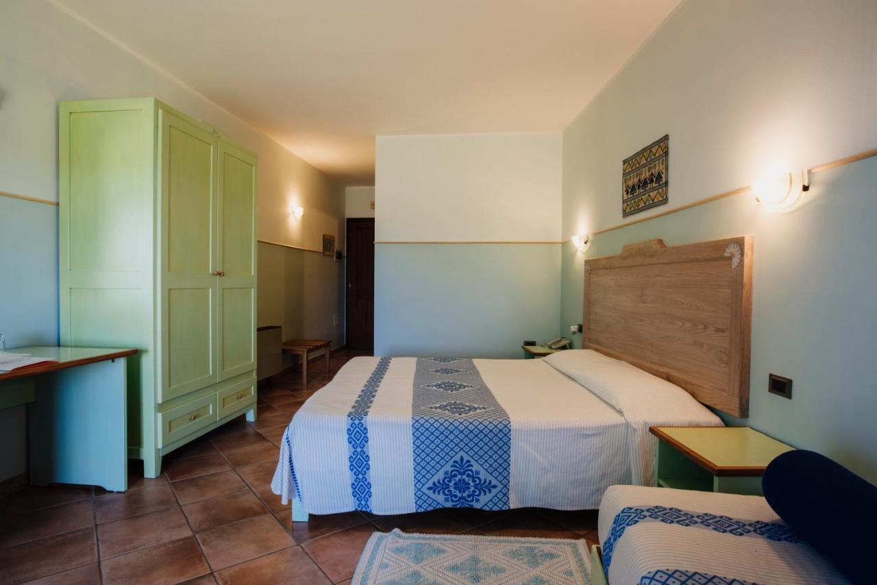 Hotel Luci Del Faro Calasetta Dış mekan fotoğraf